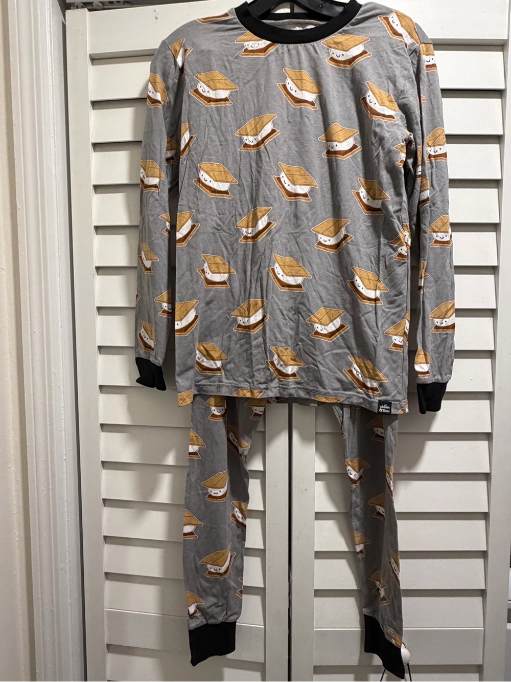Adult Gray S'mores Print Long Sleeve Pajama Set - Cozy Sleepwear